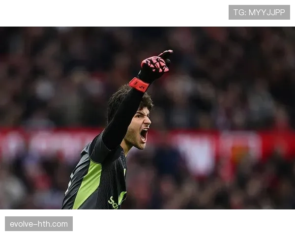 帕雷德斯传球视野惊艳,成球队攻防转换新引擎 帕雷德斯传球视野惊艳,成球队攻防转换新引擎